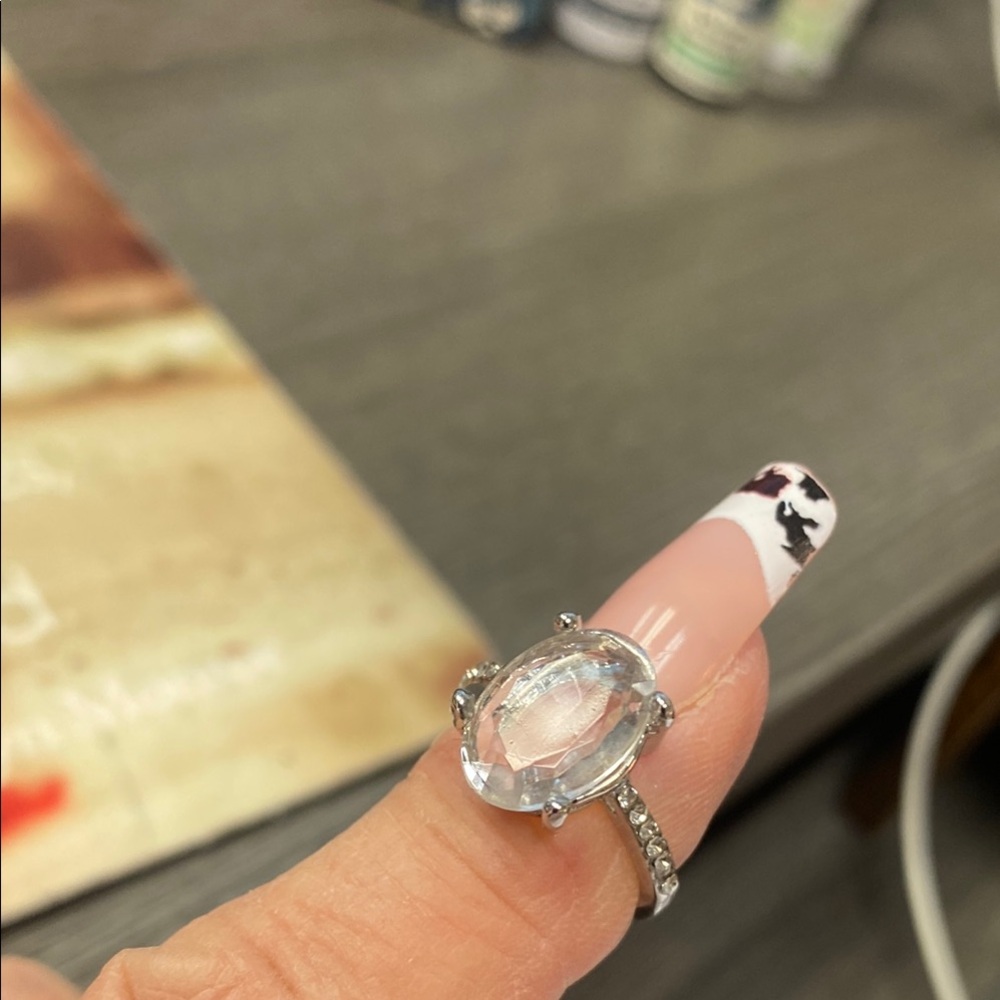 Silver Band Ring with Clear Oval Gemstone - Elegant Women's Jewelry